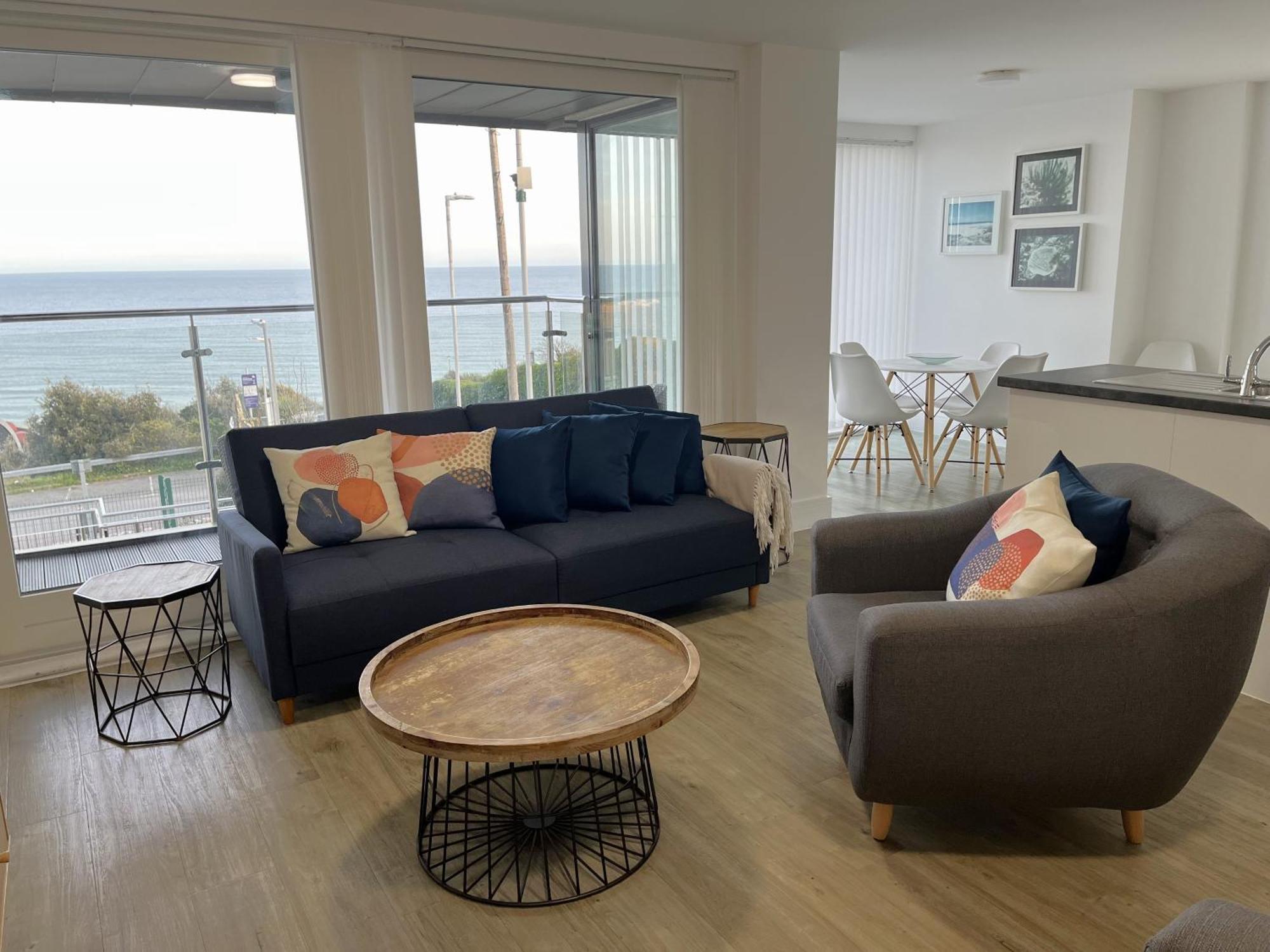 Seaview West Coast - Exceptional - 2 Bedrooms Sleeps 5 -Stunning Sea Views - 500 Metres To Beach Борнмут Экстерьер фото